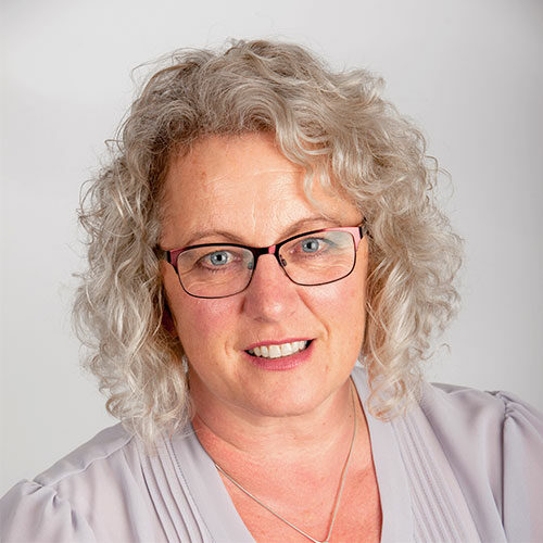 Simplicity Anna Loach